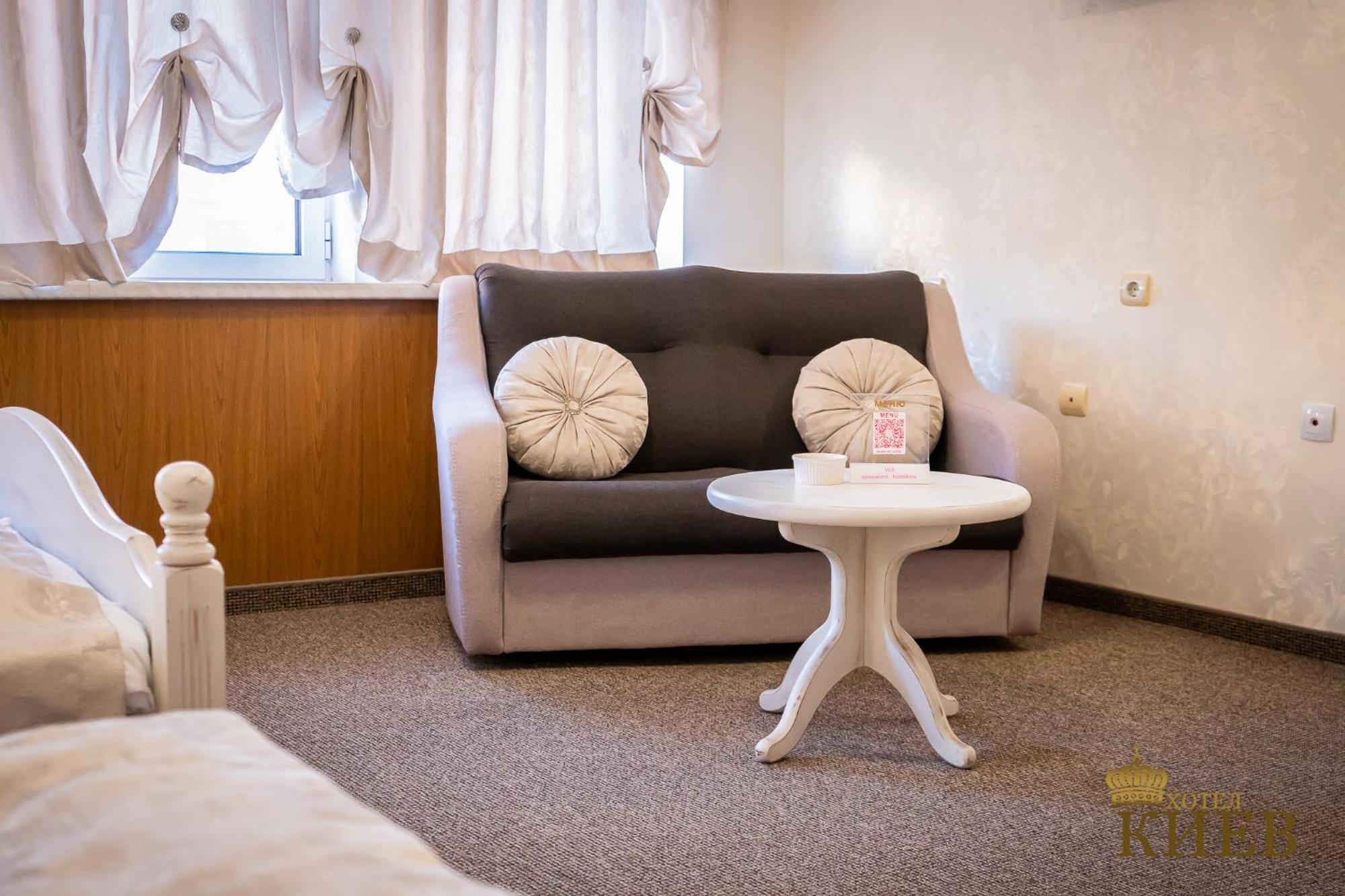 וליקו טורנובו Hotel Kiev מראה חיצוני תמונה