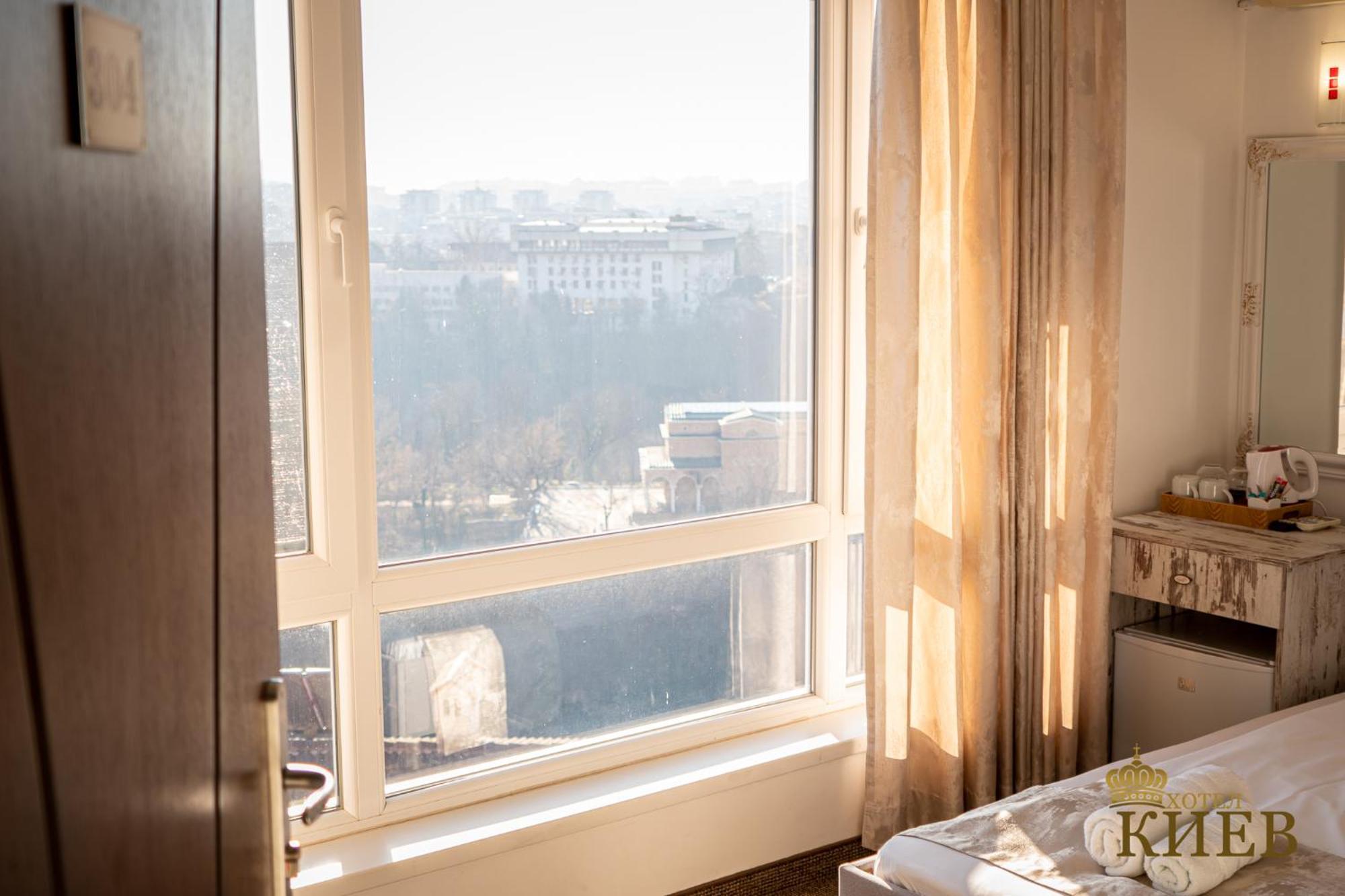 וליקו טורנובו Hotel Kiev מראה חיצוני תמונה