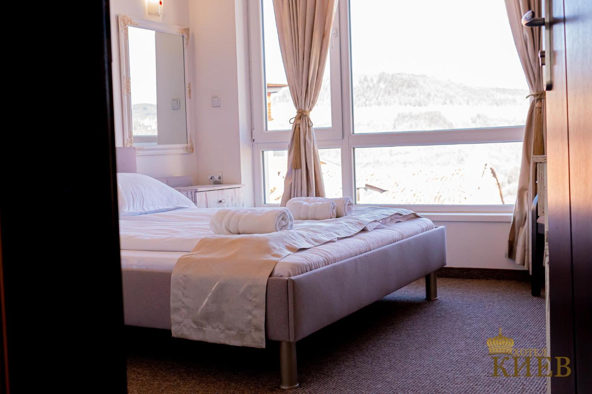 וליקו טורנובו Hotel Kiev מראה חיצוני תמונה